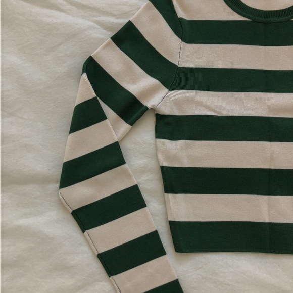 *SOLD* ZARA GREEN & WHITE CROPPED SWEATER - Picture 5 of 5